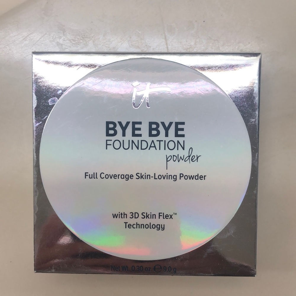 It Bye Bye Foundation Powder